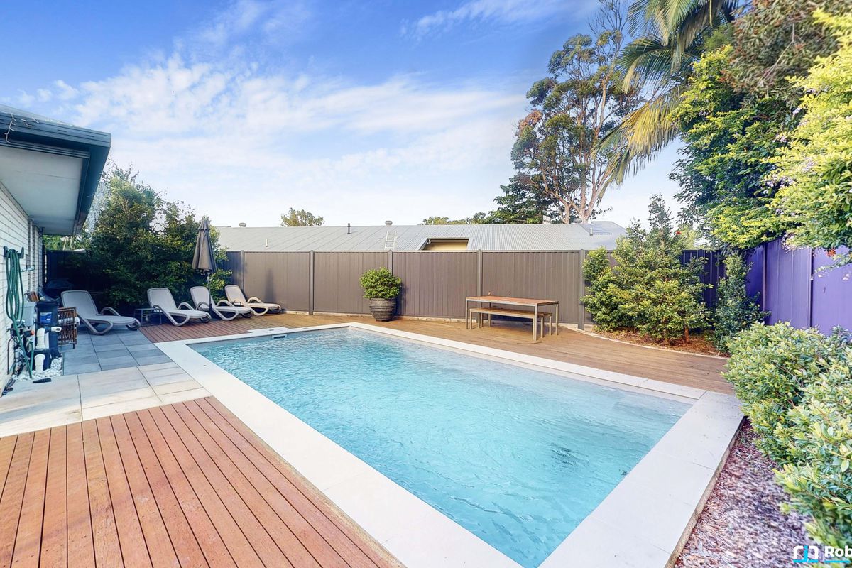 7 Nazeby Cres, Tewantin