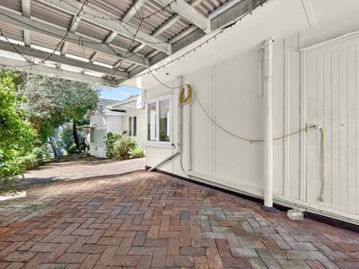 205 The Esplanade, Mount Pleasant