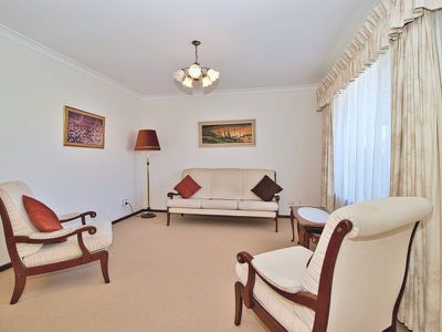 2 Freedman Way , Winthrop