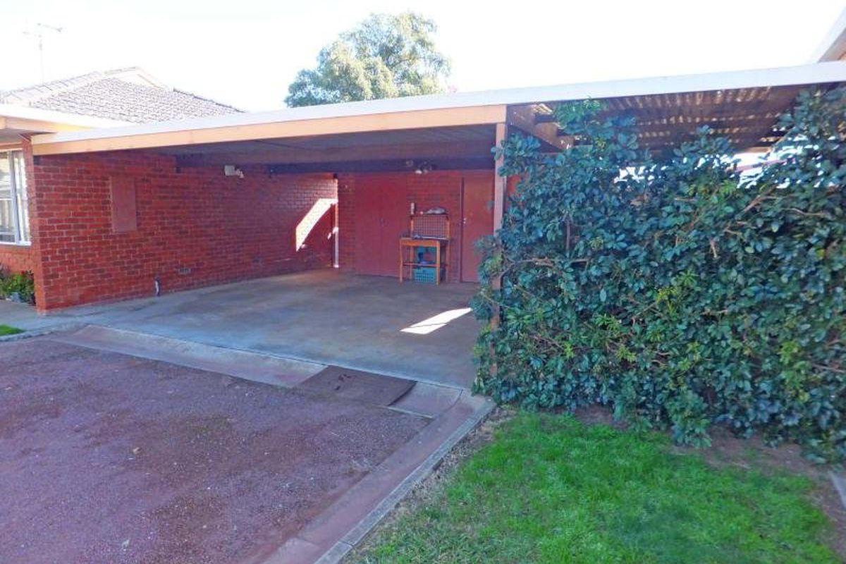 4 / 20 Lake Road, Kyabram