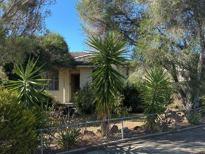 4 Sinclair Crescent, Seymour