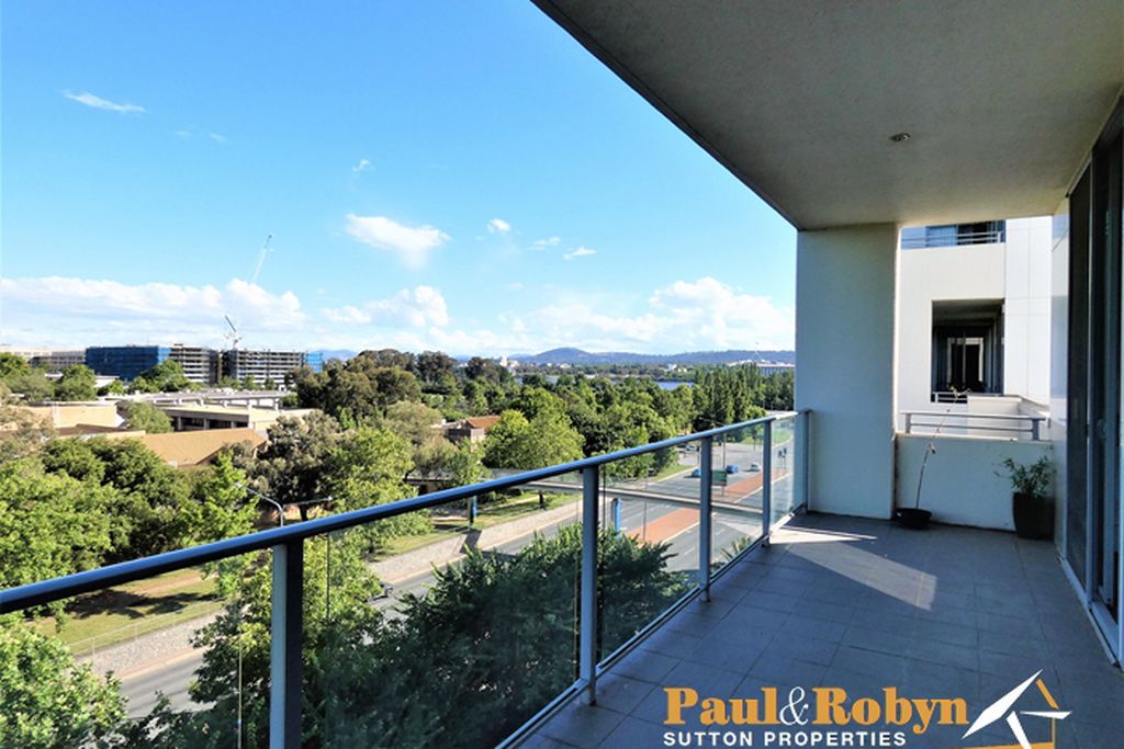 99 / 15 Coranderrk Street, Canberra