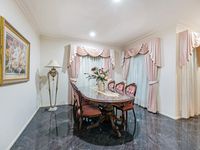 1 Nowingi Close, Eight Mile Plains
