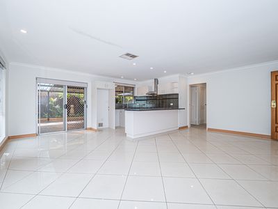 52 Shillington Way, Thornlie