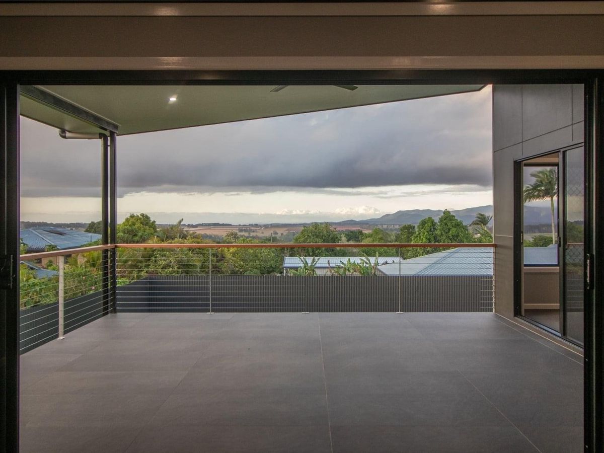6 Jackson Drive, Atherton