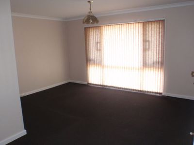 44 Derrington Crescent , Balga