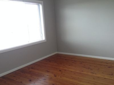 28 Moore Place, Warrawong