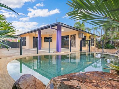 10 Rose Street, Gunn