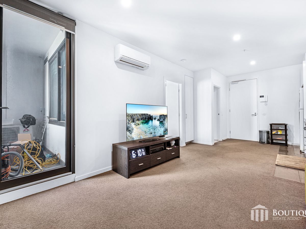 a305 / 400 Burwood Highway, Wantirna South