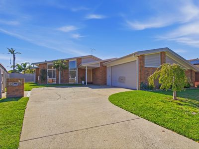 6 Bridget Court, Sale