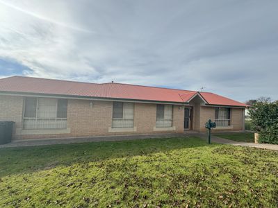 1 Keefe Close, Windradyne