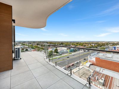 802 / 1060 Dandenong Road, Carnegie