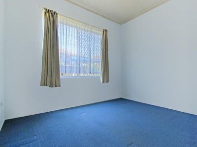 4 / 32 Hoskins Avenue, Kemblawarra