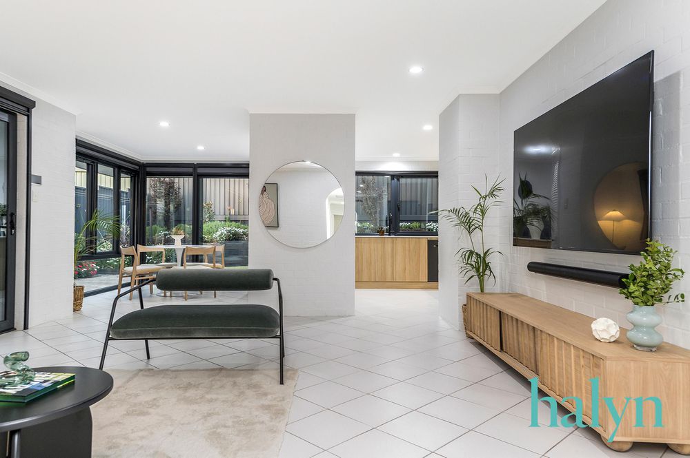 82 Sylvan Crescent, Leeming