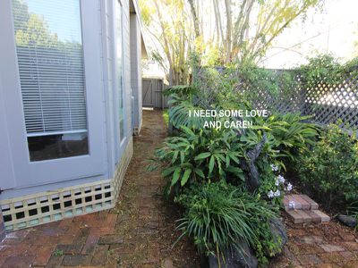 25 The Lakes Way, Forster