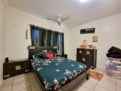 9 Antonia Close, Atherton