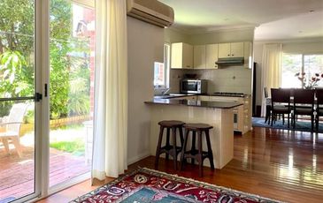 1 / 17A Walton Crescent, Abbotsford