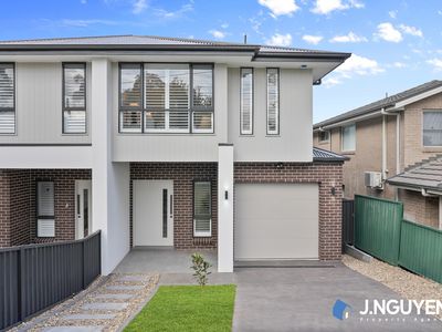 16A Woods Avenue, Cabramatta
