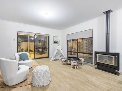 2 Anchorage Loop, Canning Vale