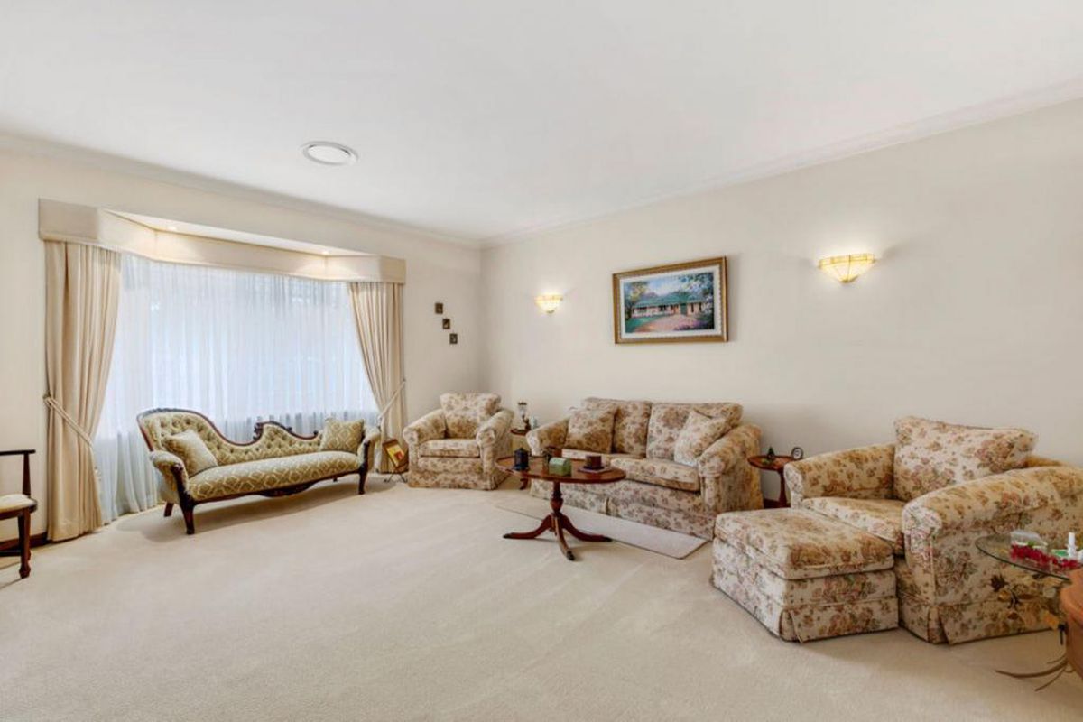 35 Nerang River Drive, Nerang