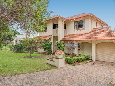 52 Kingsway, Nedlands