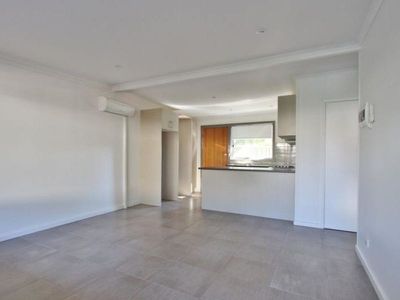 13 Malcolm, Mansfield