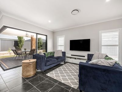 40 Roy Crescent, Thirlmere