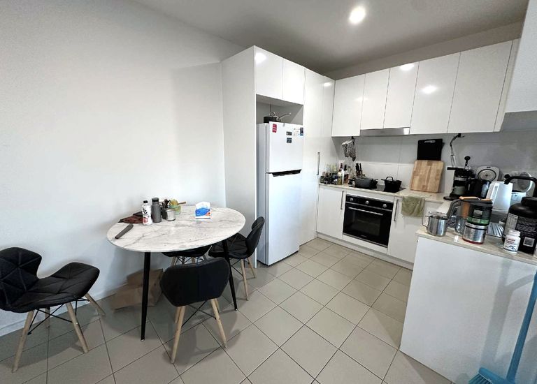 4 / 302 Huntingdale Road, Huntingdale