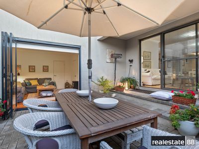 1 / 38 Comer Street, Como