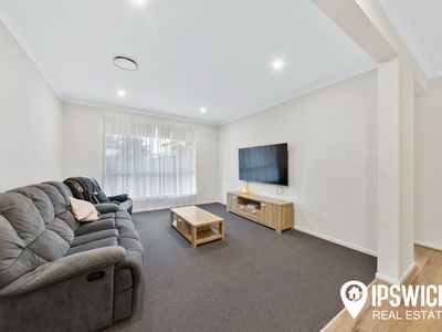 33 Chatswood Court, Deebing Heights