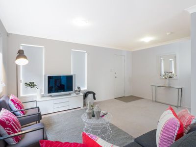 11 Burton Avenue, Bardia
