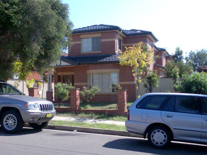 3 / 29 Fletcher, Campsie
