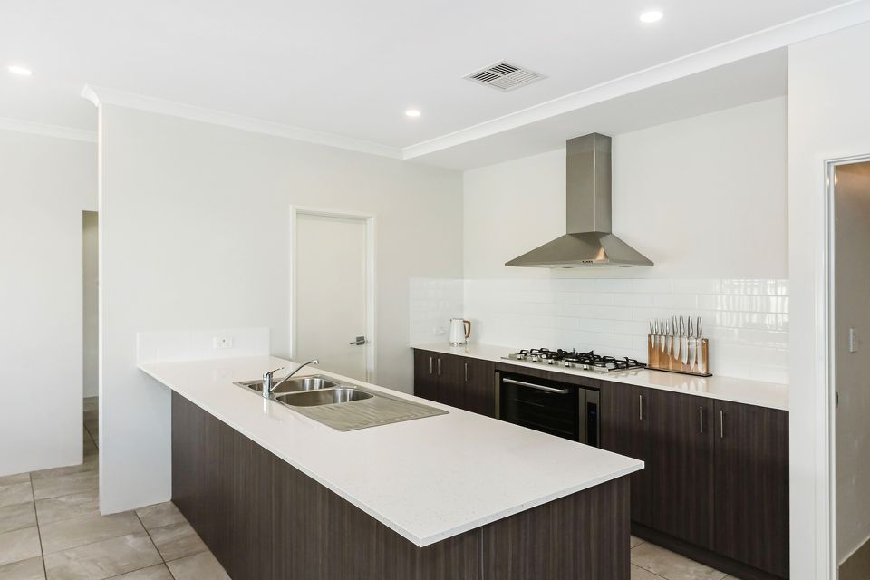 18 Yandal Way, Golden Bay