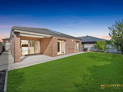 5 Swiss Way, Manor Lakes