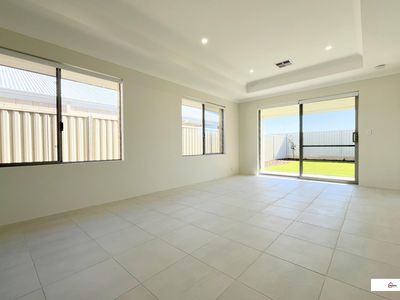 25 Velvet Vista, Alkimos