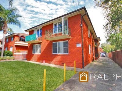 4 / 32 Hampden Road, Lakemba