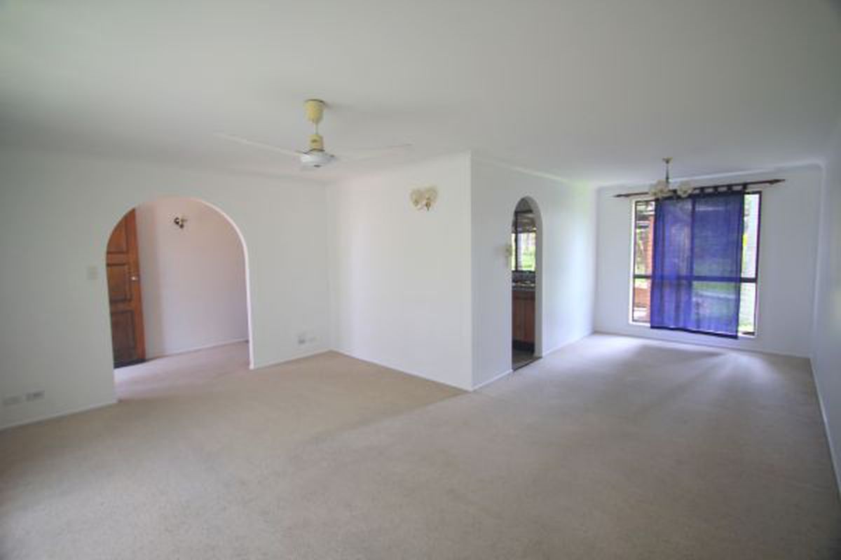 4 Buchanan Cres, Tewantin