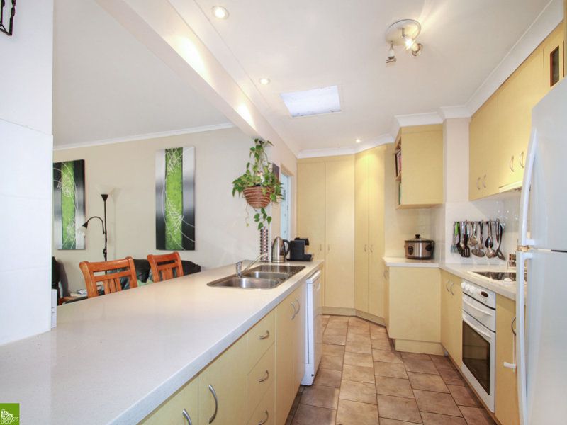 2 Normandie Place, Unanderra