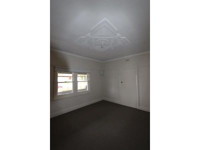 12 Clonard Avenue, Geelong West