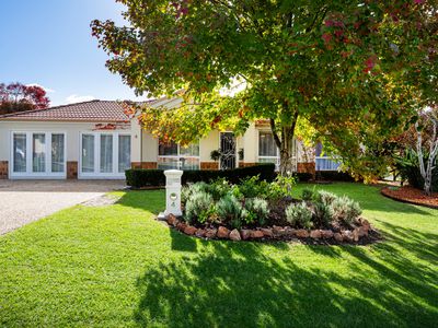 4 Hillock Avenue, East Albury