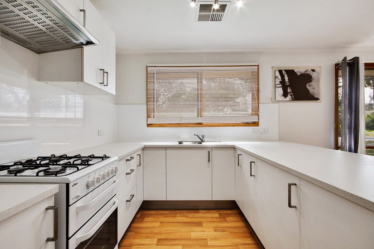16 Chesser Street, Parafield Gardens