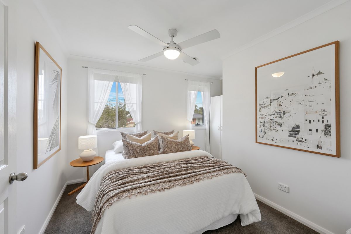 1 / 8 Anzac Avenue, Wyong