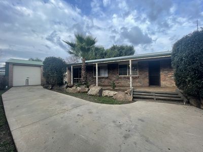 11 Booth Street, Dubbo