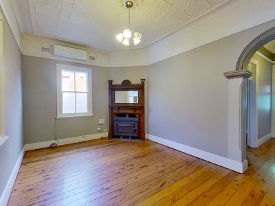 84 Bourke Street, Dubbo