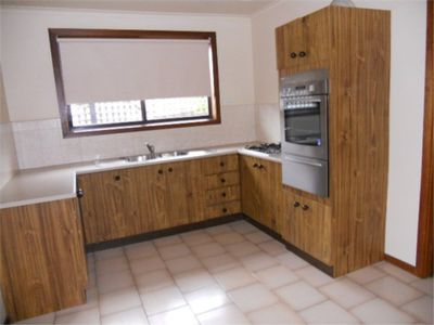 2 / 5 Brack Avenue, Brooklyn