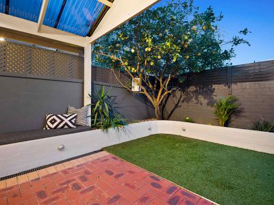 18 The Boulevard, Patterson Lakes