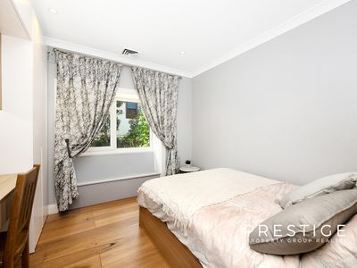 9 The Glen Road, Bardwell Valley