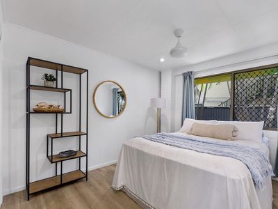 24 Lindeman Avenue, Slade Point