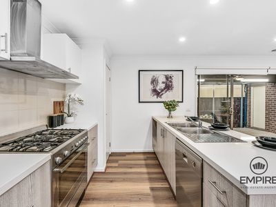 102 Glenelg Street, Clyde North