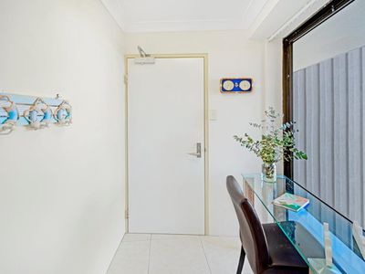11E / 969 Gold Coast Highway, Palm Beach